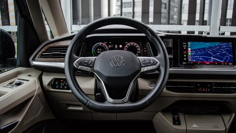 Volkswagen Multivan 1.5 eHybrid 4Motion