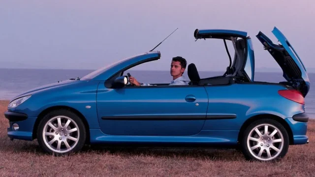 Našli jsme kabriolet za jednu výplatu. Stojí zlomek původní ceny a je velmi spolehlivý