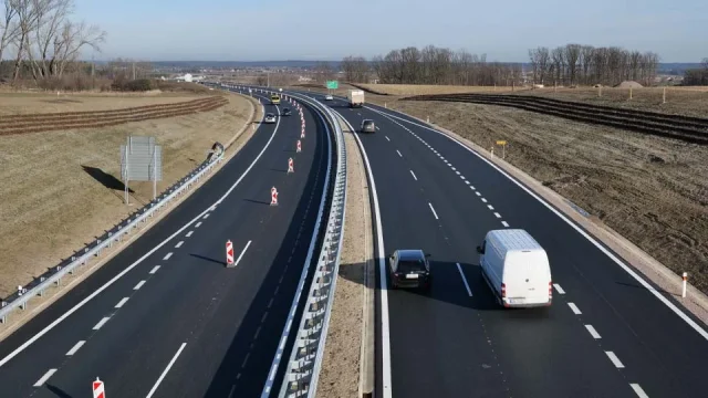 Klíčová dálnice se staví jako o život. ŘSD potvrdilo datum dokončení D35