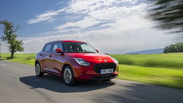 Řídili jsme konkurenta Fabie. Má pohon 4x4, dá se pořídit za rozumné peníze a pochází z Japonska