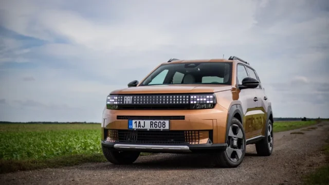 Konečně skvěle vypadající auto pro normální lidi. Vyzkoušeli jsme stylový Fiat za cenu Dacie