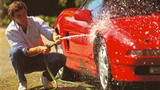 Honda NSX po Ayrtonu Sennovi může být vaše! Jenom si připravte miliony