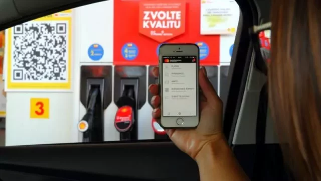 Sníží emise, ale zvýší spotřebu. Do Česka míří nový benzin s větším podílem biosložky