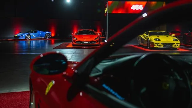 Tisíc aut na jednom místě. Legendy 2026 slibují úžasnou podívanou a chystají velké inovace