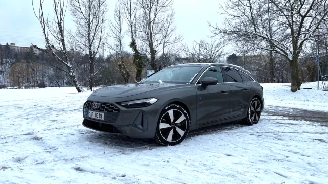 Kombík, co dá zapomenout na konkurenci. Elegantní naftové Audi A5 zvládne přes tisíc kilometrů a má zajímavý mild-hybrid