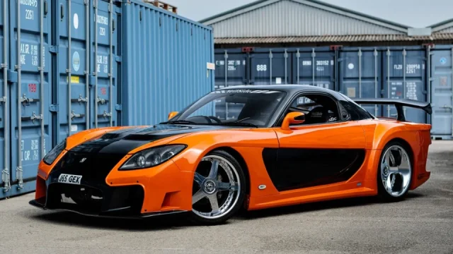 Vytuněná Mazda RX-7 z Rychle a zběsile se prodala za ohromnou částku. Je jednou ze dvou přeživších