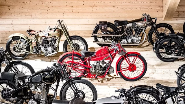 V Rakousku znovuotevřelo úžasné muzeum motorek, nejstarším exponátem je český stroj z roku 1905