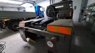 Tatra 148 s návěsem Orličan