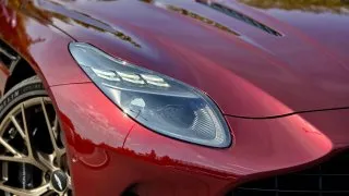 Aston Martin DB12 Volante