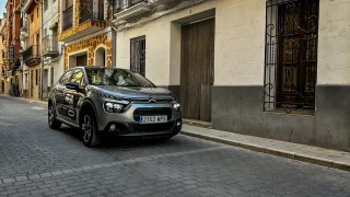 Ojetý Citroën C3 je stylové dovolenkové přibližovadlo, na které se fabie nechytá