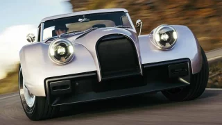 Gentleman s duší závodníka: Britská legenda představuje vlajkovou loď, která vám vyrazí dech