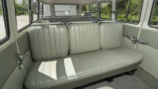 Volkswagen Type 2 s karavanem