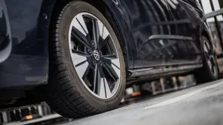 Volkswagen Multivan 1.5 eHybrid 4Motion