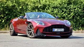 Aston Martin DB12 Volante