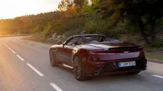 Aston Martin DB12 Volante