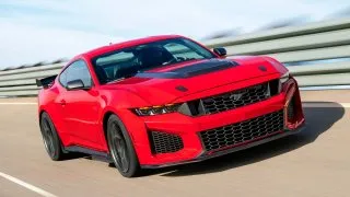 Ford Mustang Dark Horse SC