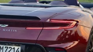 Aston Martin DB12 Volante