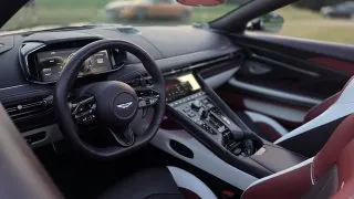 Aston Martin DB12 Volante